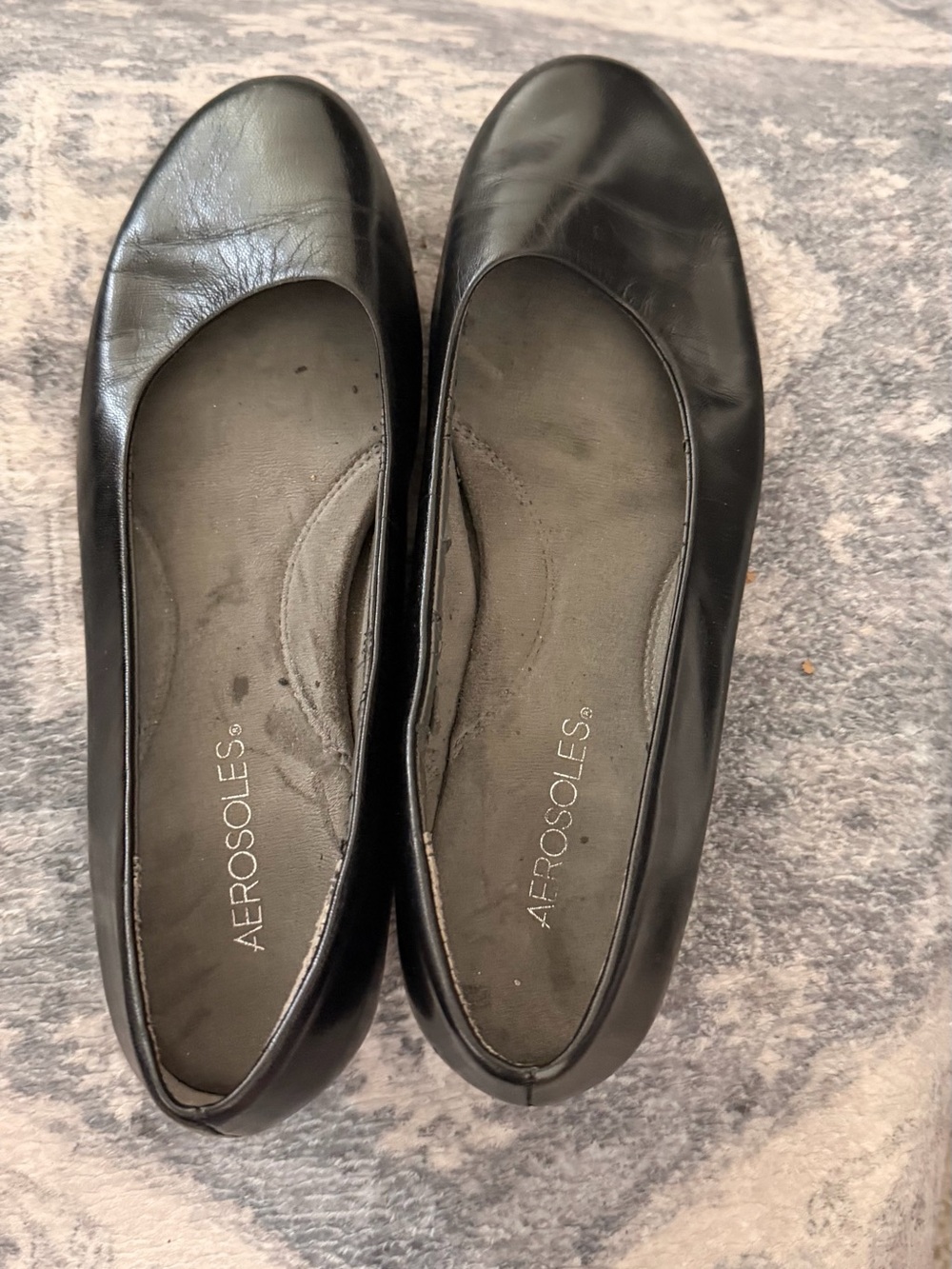 AEROSOLES Black Leather Women's Slip-On Ballet Flats